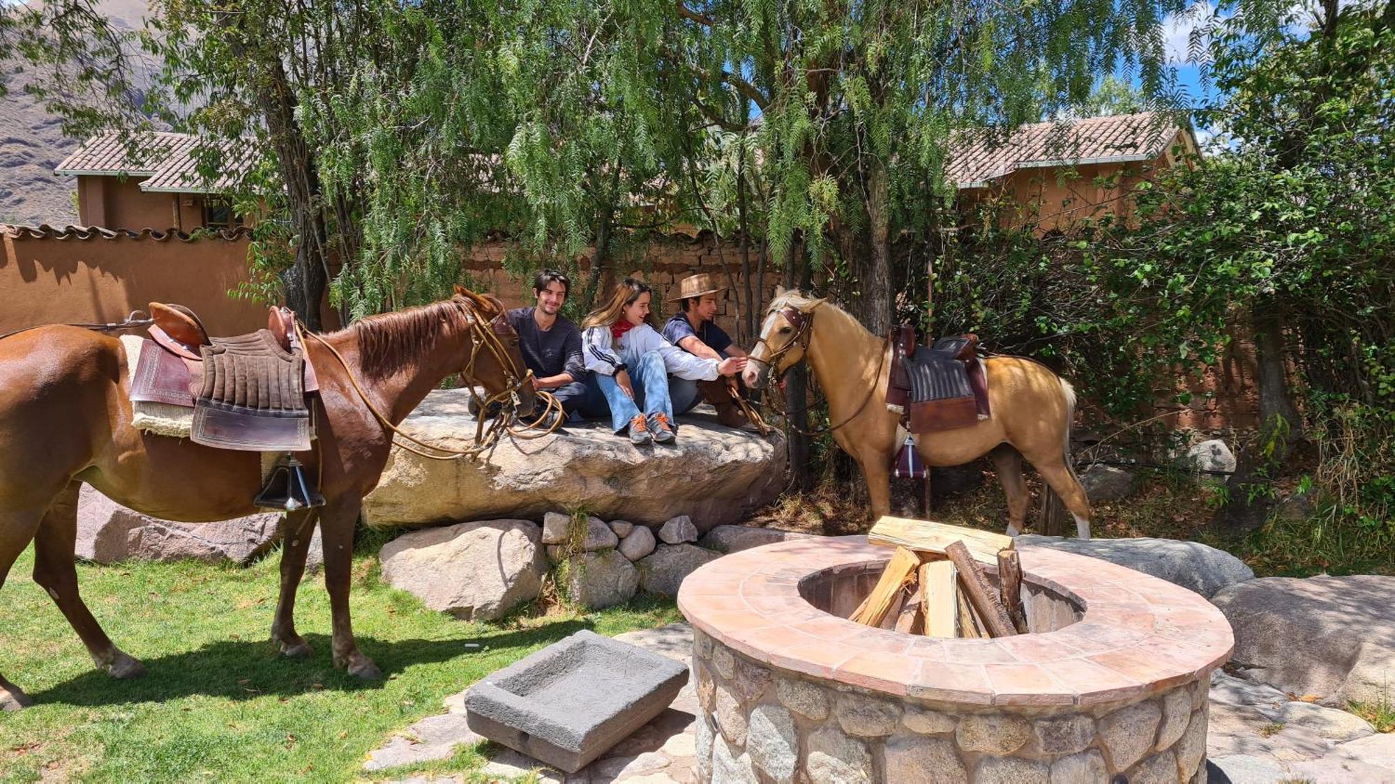 Lizzy Wasi Urubamba Hotel Ngoại thất bức ảnh