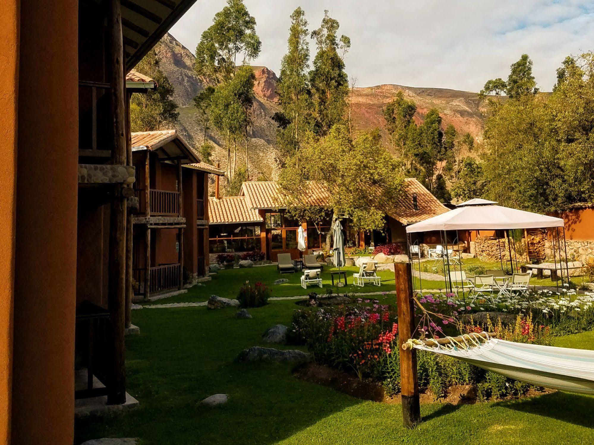 Lizzy Wasi Urubamba Hotel Ngoại thất bức ảnh